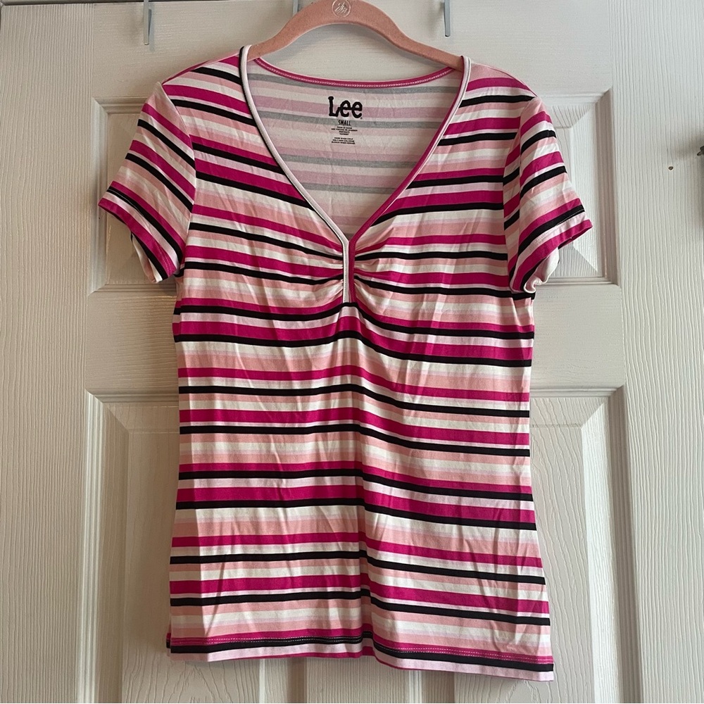 Lee Small Pink Black White Striped V Neck Short Sleeve Top
